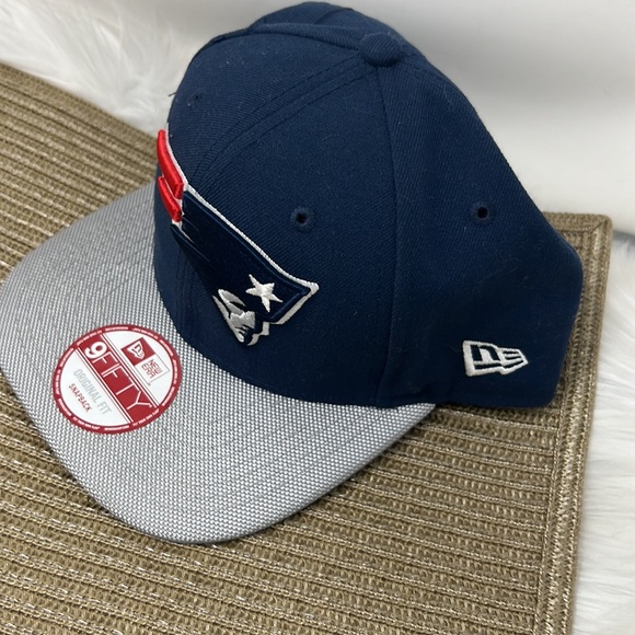 New Era NFL New England Patriots 9fifty Original Fit Snapback Hat Accessories - Picture 3 of 9